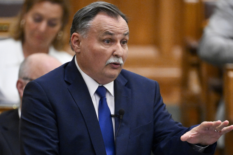 Gajdos László: szabályszegő és egészséget veszélyeztető üzemeknek nincs helyük Magyarországon