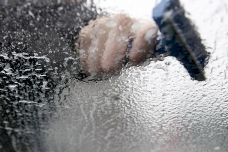 Többfelé ónos esőre, illetve havazásra figyelmeztetnek