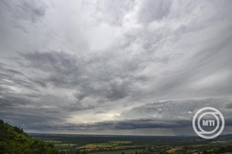 Felhős, csapadékos idővel indul a hét