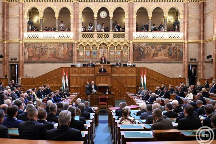 Orbán Viktor: Magyarország nem akarja, hogy az Európai Unió harcban álljon